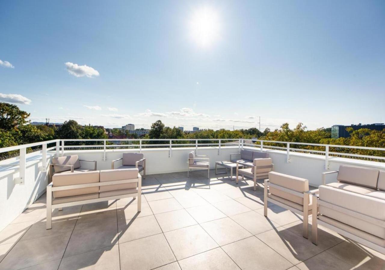 Apartament Whiteblue Kolobrzeg Z Duzym Ogrodkiem - 100 M Od Plazy! Whiteblue Kolberg Apartment Mit Grossem Garten - 100 M Vom Strand Entfernt! Whiteblue Kolobrzeg Apartman S Velkou Zahradou - 100 M Od Plaze! Kültér fotó