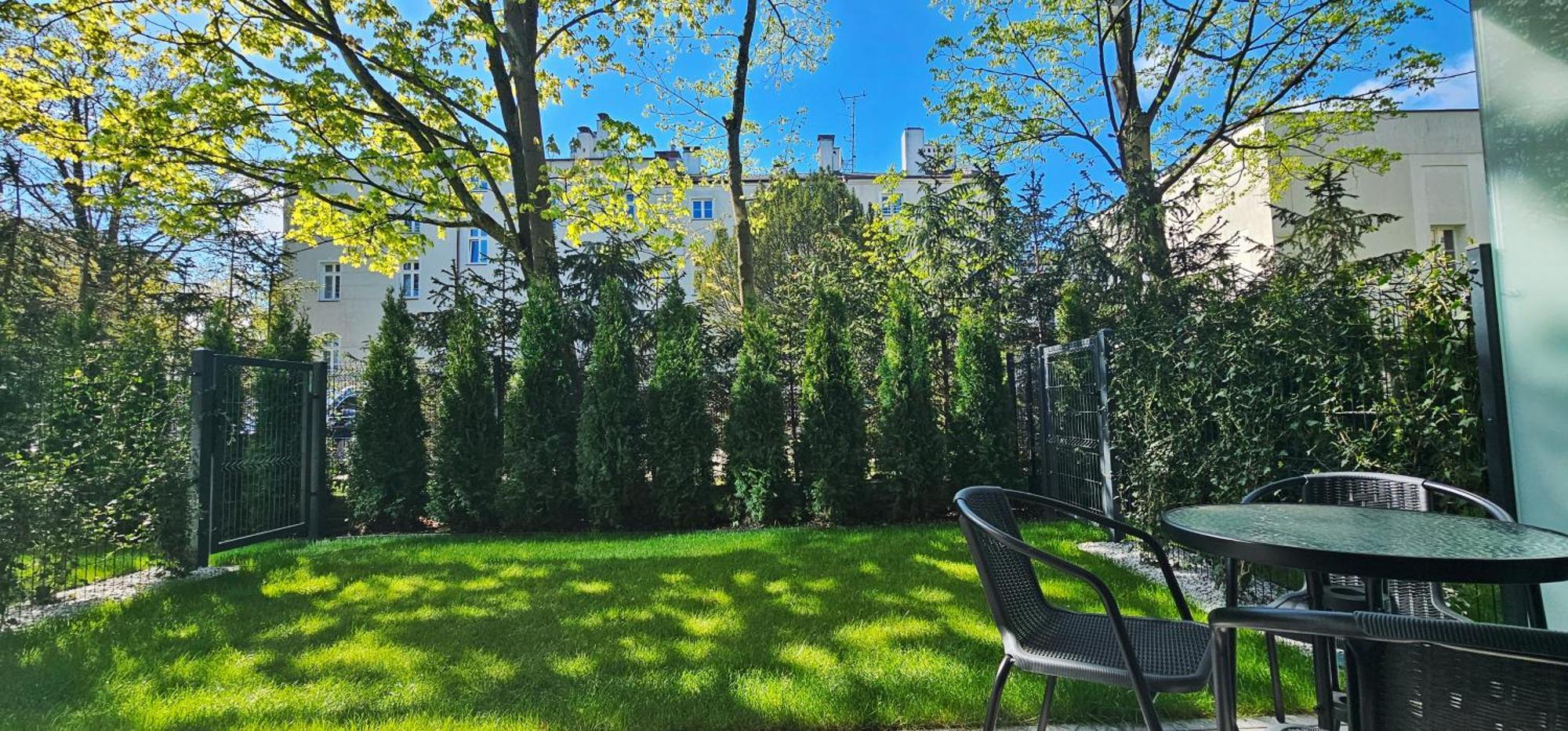 Apartament Whiteblue Kolobrzeg Z Duzym Ogrodkiem - 100 M Od Plazy! Whiteblue Kolberg Apartment Mit Grossem Garten - 100 M Vom Strand Entfernt! Whiteblue Kolobrzeg Apartman S Velkou Zahradou - 100 M Od Plaze! Kültér fotó