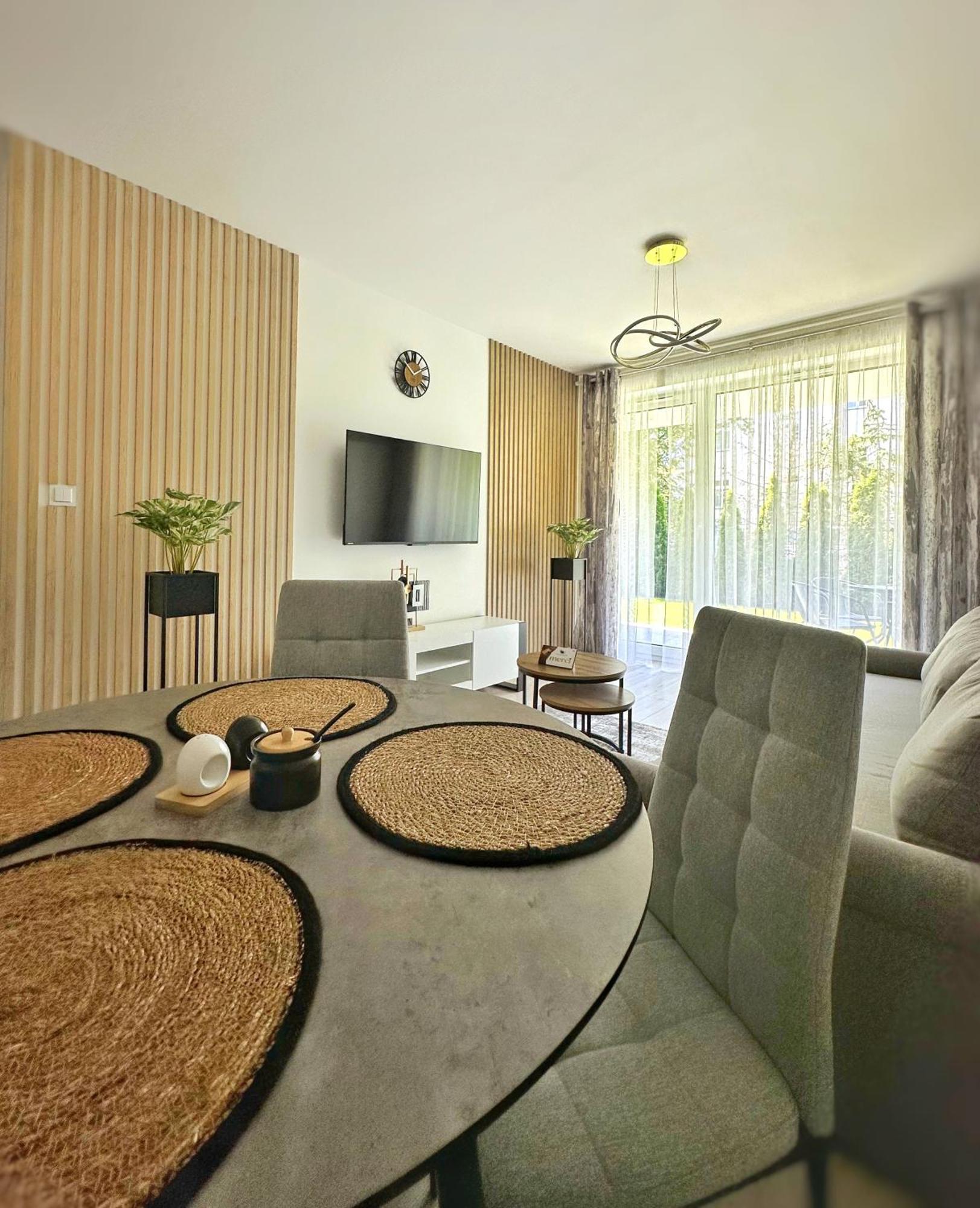 Apartament Whiteblue Kolobrzeg Z Duzym Ogrodkiem - 100 M Od Plazy! Whiteblue Kolberg Apartment Mit Grossem Garten - 100 M Vom Strand Entfernt! Whiteblue Kolobrzeg Apartman S Velkou Zahradou - 100 M Od Plaze! Kültér fotó